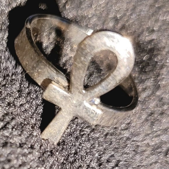 Vintage Silvertone Ankh pendant with Scarab & turquoise accents - Picture 5 of 5